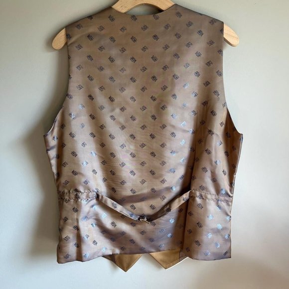 3 Piece Tan Mens Suit - Jacket, Vest, Pants - 44R/32R - Picture 5 of 14